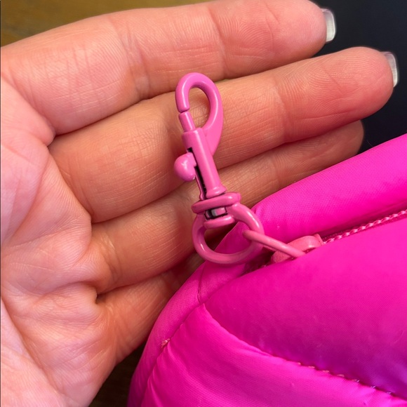 Aerie Puff Love Pouch in Hot Pink - Picture 4 of 13